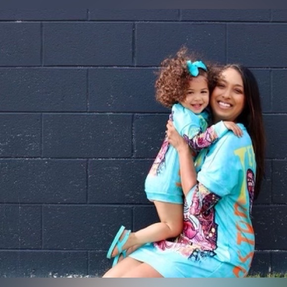 MEET YOUR POSHER, Ray-Ann ❤️ - Picture 5 of 7